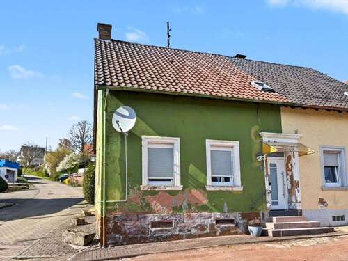 Foto - Haus zum Kaufen in Dunzweiler 142.000,00 € 98 m²