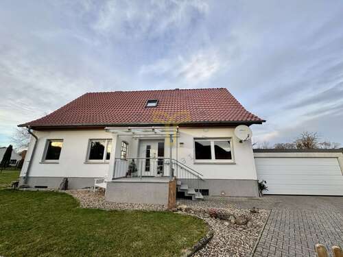 Foto - Haus zum Kaufen in Jübar 230.000,00 € 150 m²