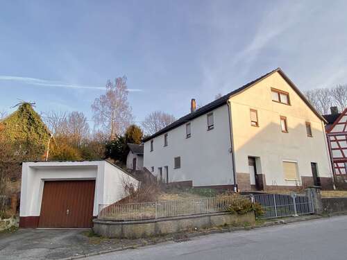 Foto - Haus zum Kaufen in Rödental 87.000,00 € 180 m²
