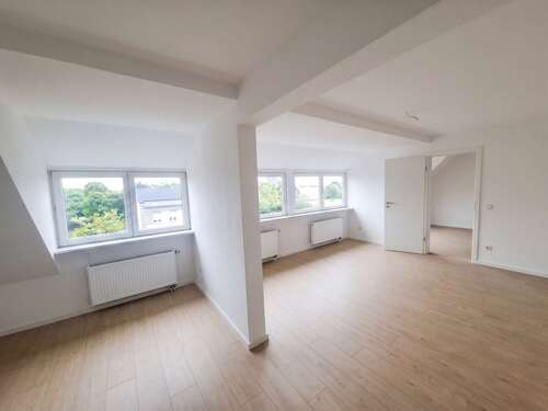 Foto - Wohnung zum Mieten in Merseburg 676,00 € 128 m²
