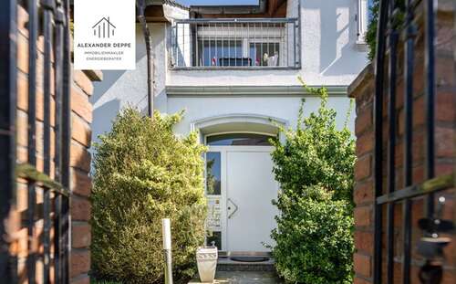 Foto - Haus zum Kaufen in Bad Pyrmont 299.900,00 € 212 m²