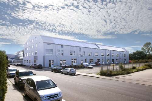 Foto - Spezialgewerbe in Köln Poll 997,00 € 111.54 m²