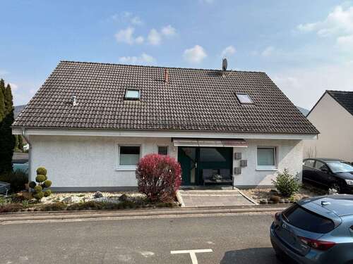 Foto - Haus zum Kaufen in Laudenbach 409.000,00 € 170 m²