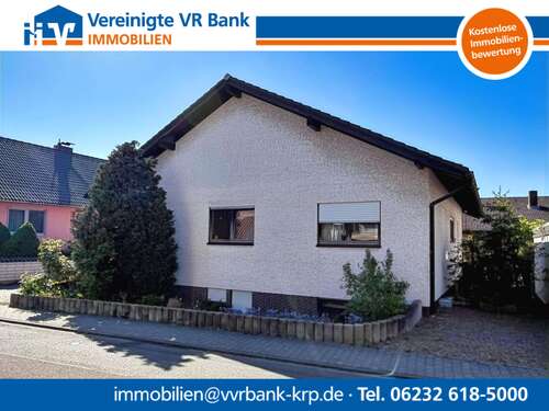Foto - Haus zum Kaufen in Bobenheim-Roxheim 696.000,00 € 174 m²