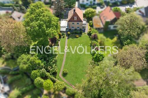 Foto - Haus zum Kaufen in München 2.350.000,00 € 201 m²