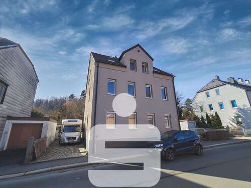 Foto - Haus zum Kaufen in Helmbrechts 360.000,00 € 210 m²