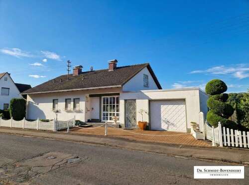 Foto - Haus zum Kaufen in Siegen Eiserfeld 339.000,00 € 165 m²