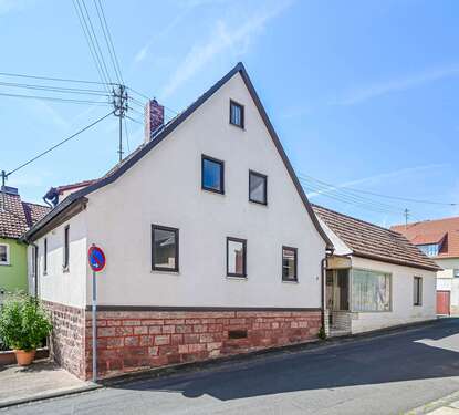 Foto - Haus zum Kaufen in Karlstadt 117.500,00 € 119 m²