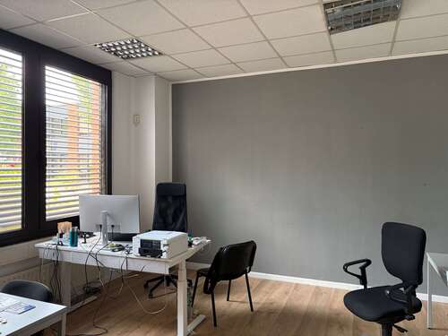 Foto - Büro in Köln 450,00 € 45 m² - 450,00&nbsp;EUR Kaltmiete, ca.&nbsp; 45,00&nbsp;m&sup2;