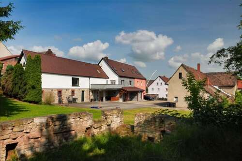 Foto - Haus zum Kaufen in Heideland 300.000,00 € 200 m²