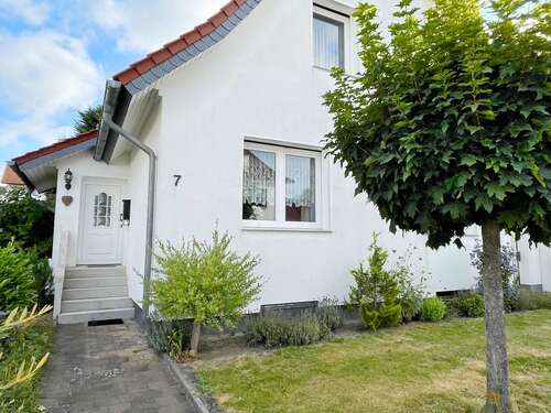 Foto - Haus zum Kaufen in Lage 260.000,00 € 134.36 m²