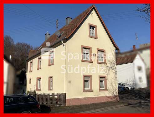 Foto - Haus zum Kaufen in Schwanheim 125.000,00 € 110 m²