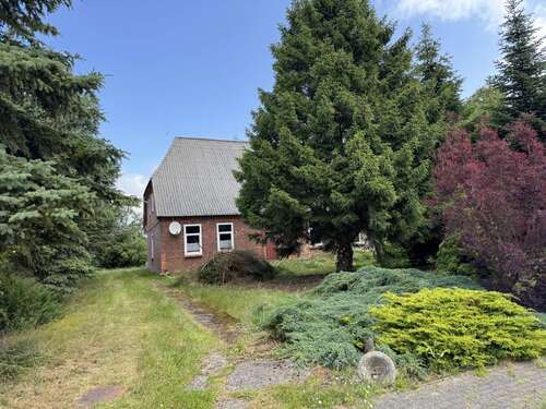 Foto - Haus zum Kaufen in Werle 47.000,00 € 134 m²