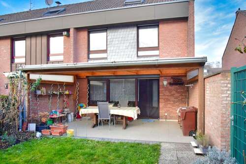 Foto - Haus zum Kaufen in Mönchengladbach-Lürrip 338.000,00 € 132 m²