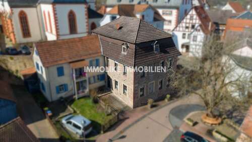 Foto - Haus zum Kaufen in Steinau an der Straße 239.000,00 € 207 m²