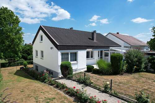 Foto - Haus zum Kaufen in Mengen 379.000,00 € 140 m²
