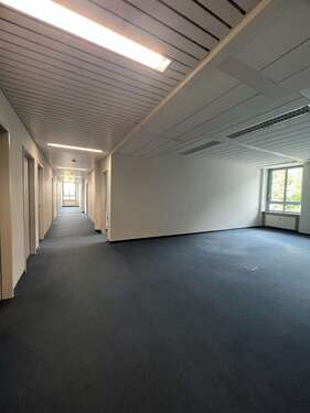 Foto - Büro in Hallbergmoos 2.414,00 € 371 m²