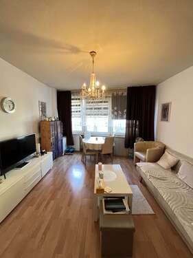 Foto - Wohnung zum Kaufen in Düsseldorf 215.000,00 € 64.52 m²
