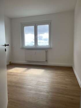 Foto - Wohnung zum Mieten in Rosenow 495,00 € 81.8 m²