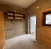 Halle in Mannheim 150,00 € 12.7 m²