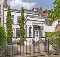 Haus zum Kaufen in Hamburg 2.195.000,00 € 449 m²