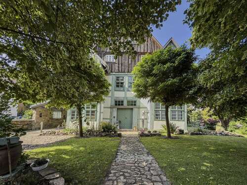 Foto - Haus zum Kaufen in Lemgo 580.000,00 € 380 m²