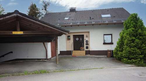 Foto - Haus zum Kaufen in Lalling 240.000,00 € 157 m²