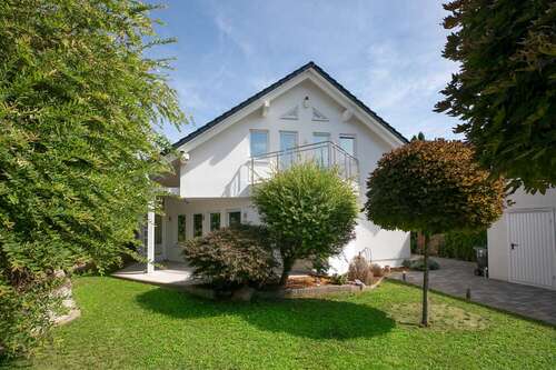 Foto - Haus zum Kaufen in Dietzenbach Dietzenbach-Steinberg 1.050.000,00 € 149 m²