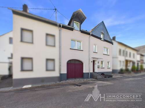 Foto - Haus zum Kaufen in Wolf 325.000,00 € 177 m²