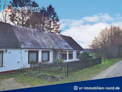 Foto - Haus zum Kaufen in Norderbrarup 159.000,00 € 142 m²