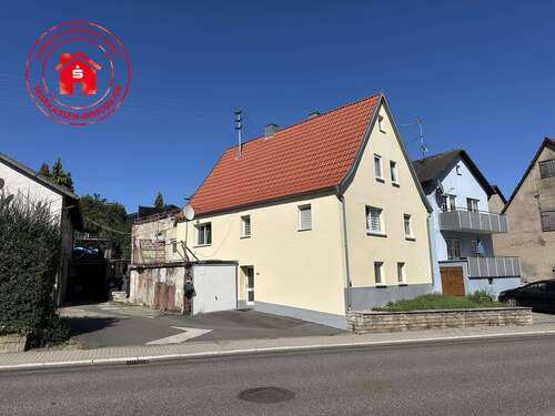 Foto - Haus zum Kaufen in Lauda-Königshofen 249.000,00 € 200 m²