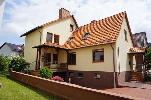 Foto - Haus zum Kaufen in Felsberg 299.000,00 € 201 m²