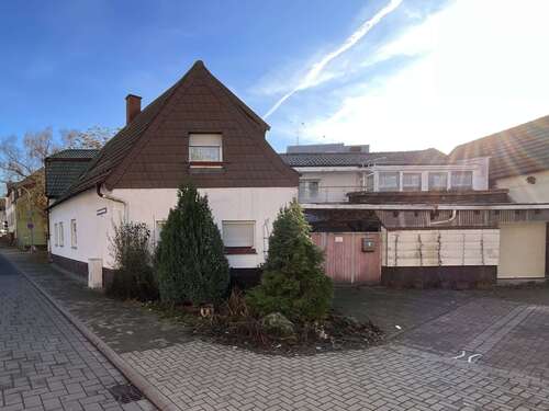 Foto - Haus zum Kaufen in Ludwigshafen 199.000,00 € 157 m²