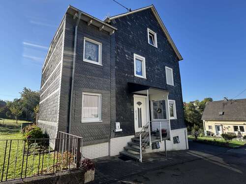 Foto - Haus zum Kaufen in Siegen 175.000,00 € 142.23 m²