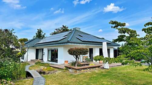 Foto - Haus zum Kaufen in Niederkassel - Rheidt 989.000,00 € 170.1 m²