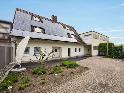 Foto - Haus zum Kaufen in Wickede 335.000,00 € 158 m²