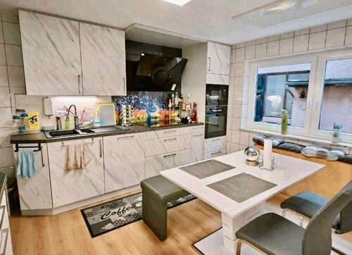 Foto - Haus zum Kaufen in Neunkirchen 200.000,00 € 270 m²