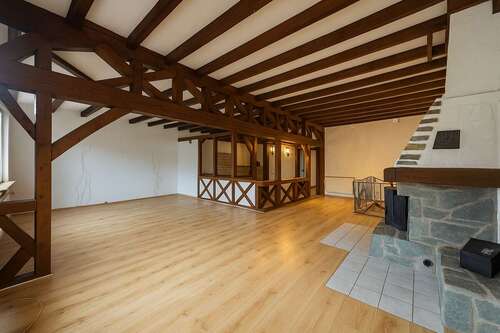 Foto - Haus zum Kaufen in Wallertheim 379.000,00 € 290 m²