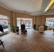 Halle in Berlin 17.000,00 € 955 m²