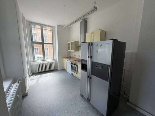 Foto - Büro in Plauen 246,60 € 18 m² - 246,60&nbsp;EUR Kaltmiete, ca.&nbsp; 18,00&nbsp;m&sup2;