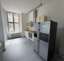 Büro in Plauen 246,60 € 18 m² - 246,60&nbsp;EUR Kaltmiete, ca.&nbsp; 18,00&nbsp;m&sup2; in Plauen (PLZ: 08523)