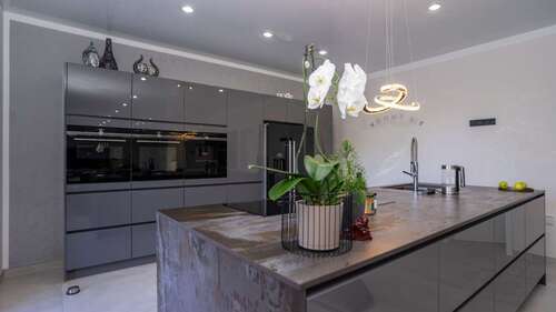 Foto - Haus zum Kaufen in Tiddische 980.000,00 € 284 m²