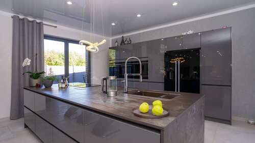 Foto - Haus zum Kaufen in Tiddische 980.000,00 € 284 m²