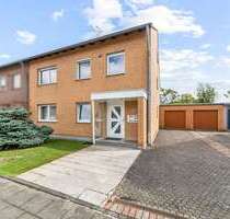 Haus zum Kaufen in Hürth 695.000,00 € 208 m²
