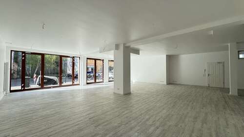 Foto - Gastronomie in Potsdam 3.906,72 € 217.04 m²