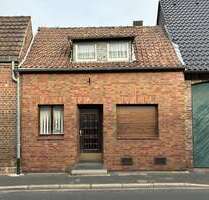 Haus zum Kaufen in Bergheim 85.000,00 € 1 m²