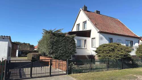 Foto - Haus zum Kaufen in Neuhausen 125.000,00 € 105 m²