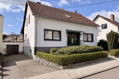 Foto - Haus zum Kaufen in Überherrn 275.000,00 € 130 m²