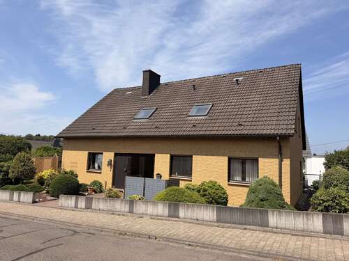 Foto - Haus zum Kaufen in Neuhäusel 415.000,00 € 224 m²