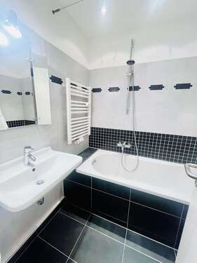 Foto - Wohnung zum Kaufen in Düsseldorf 355.000,00 € 96 m²